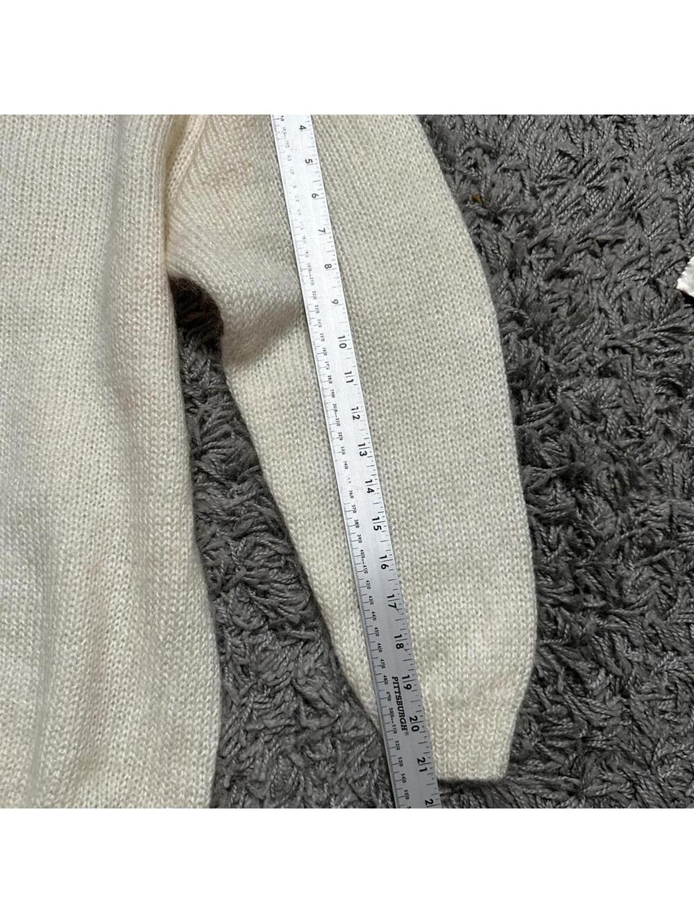 Vintage Cream Colored Mohair Sweater Size M - Picture 4 of 6